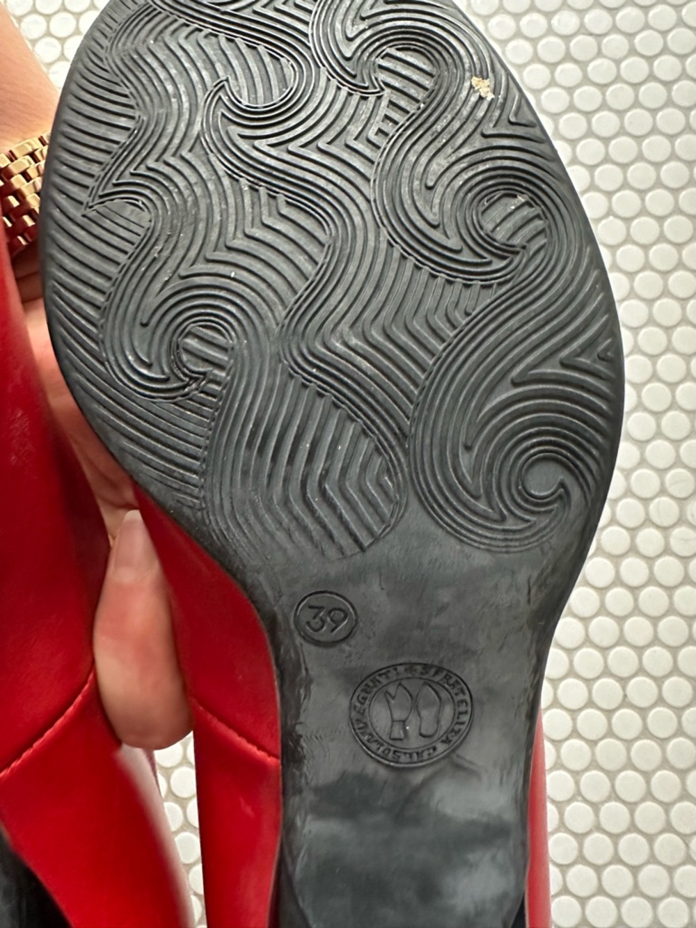 Italian Red Women's Round-Toe Heels 👠 - Picture 8 of 8